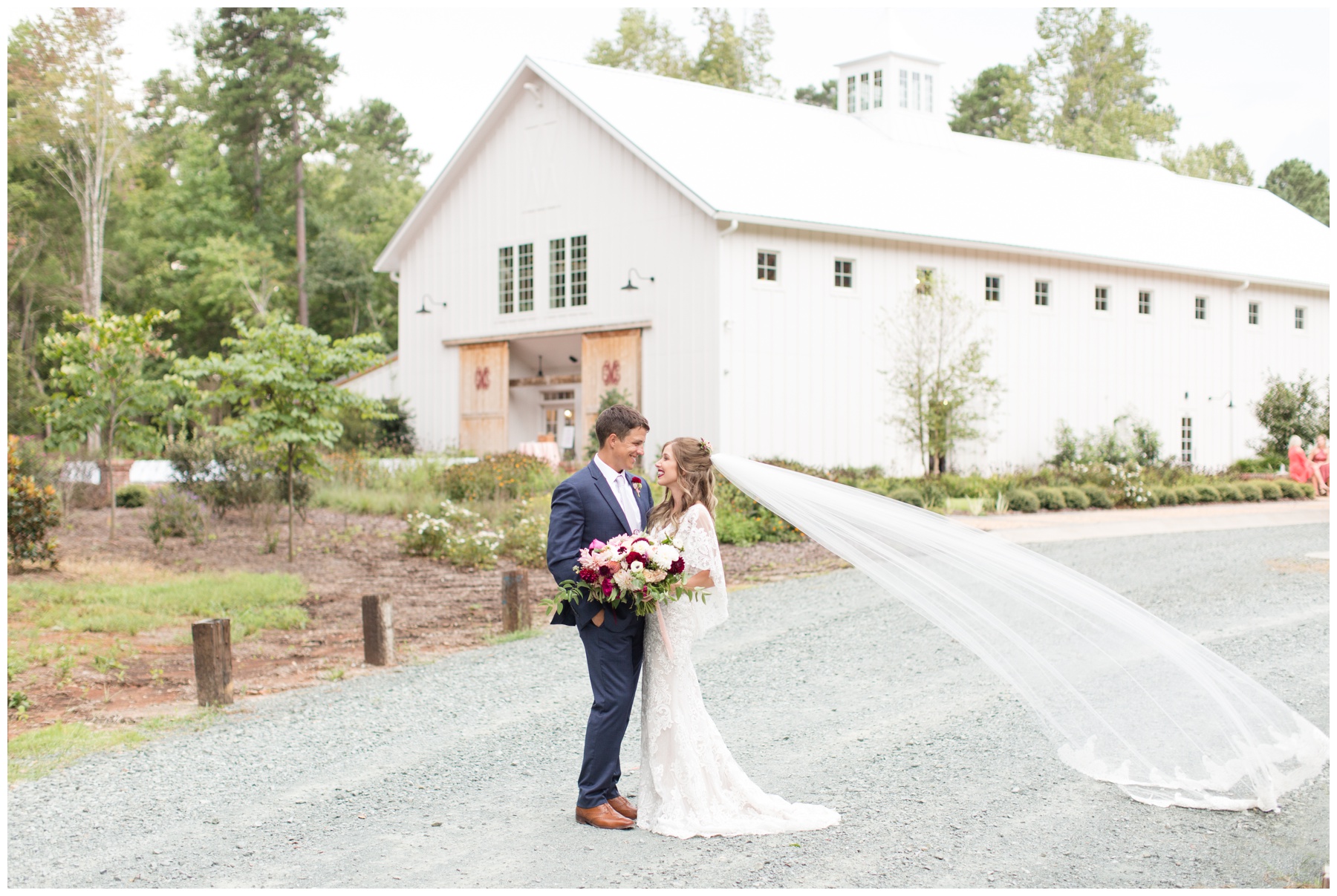 the barn at chapel hill wedding photographer